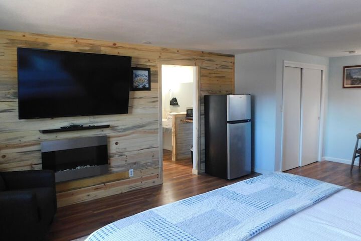 Room 16 of 125