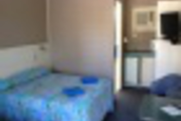 Room 3 of 144