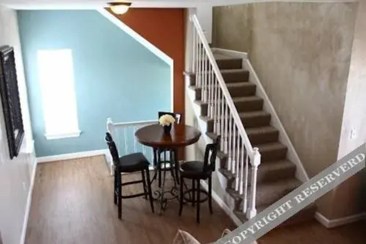 XSCAPE LOFT