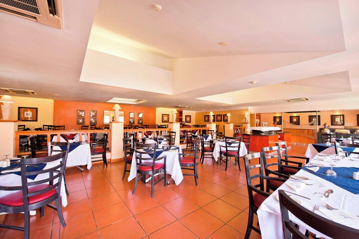 Dining Photos