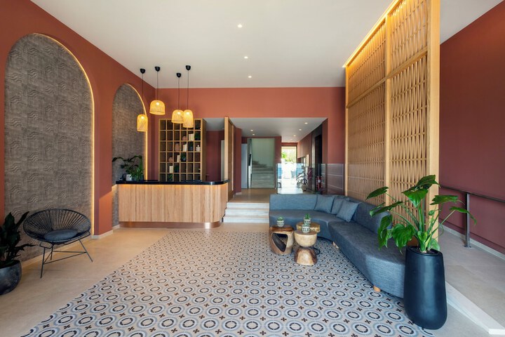 Hotel Interior 4 of 163