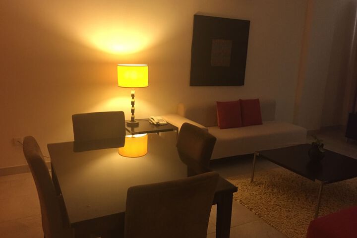 Room 27 of 48
