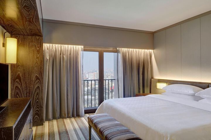 Room 32 of 112