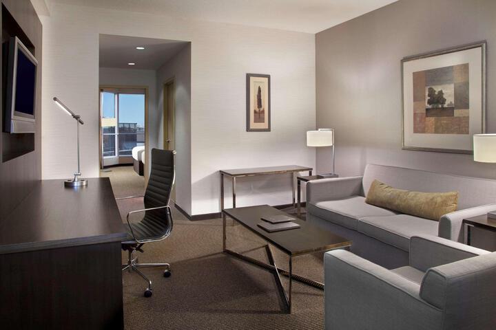 1 King Bed 1 Bedroom Presidential Suite (26 of 39)
