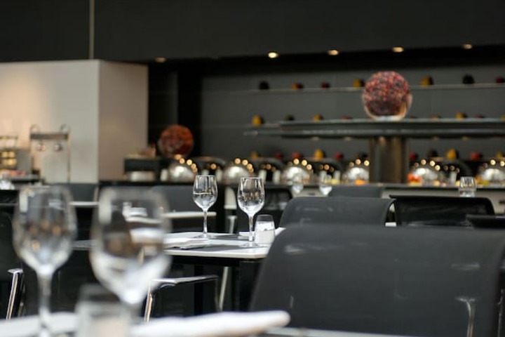 Hotel Interior 16 of 335