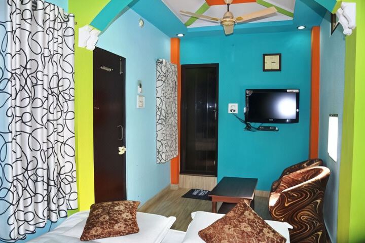 Hotel Shree Anand Restaurant & Bar