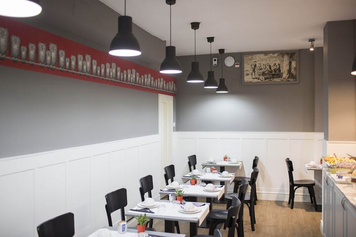 Breakfast area