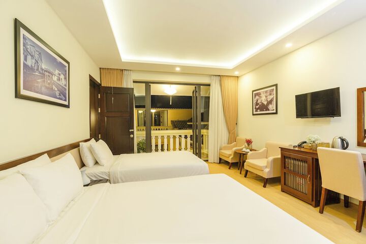 Room 15 of 73