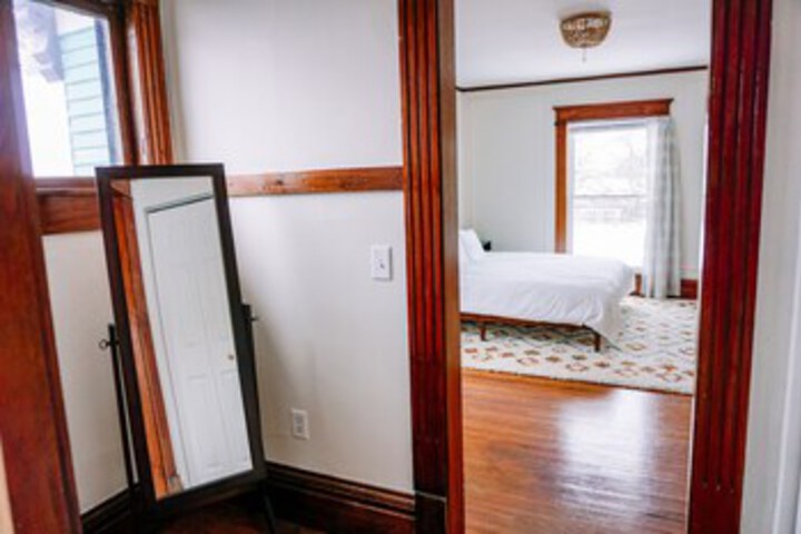 Room 34 of 42