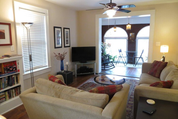 Room 2 of 7