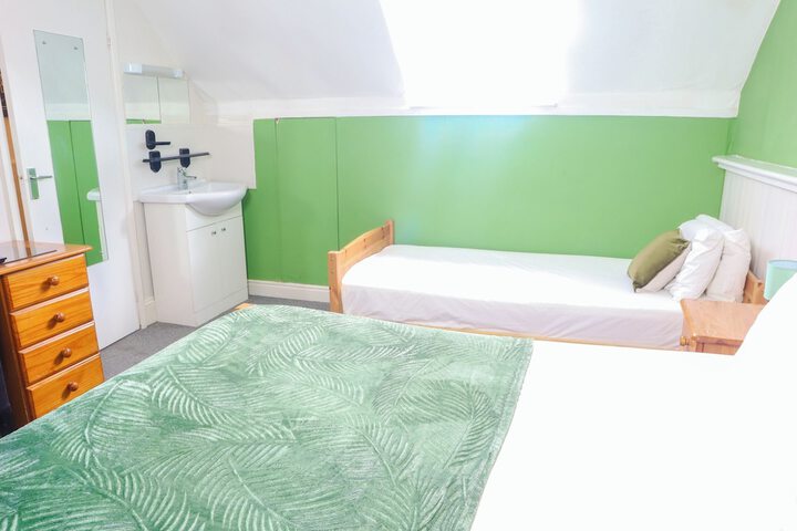 Room 63 of 100