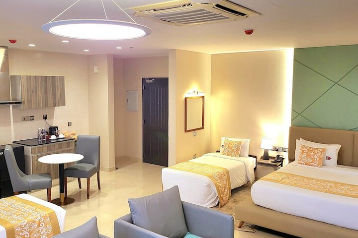 Room 7 of 24