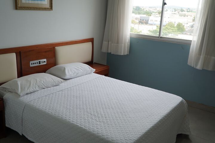 Room 6 of 30