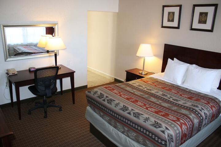 Room 18 of 42