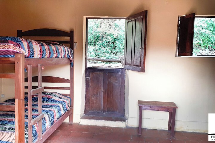 Room 9 of 22