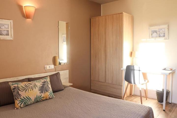 Room 5 of 72