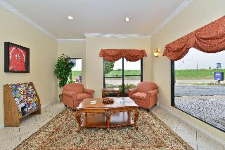 Best Western Hillsboro Inn