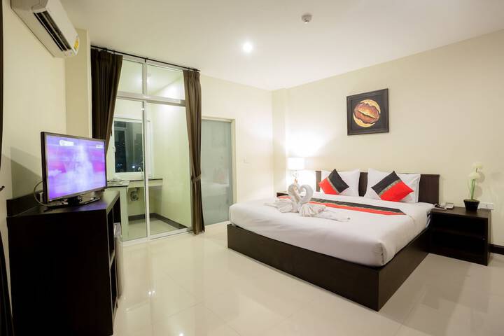Room 6 of 20