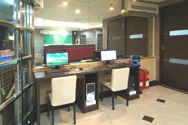 Business center