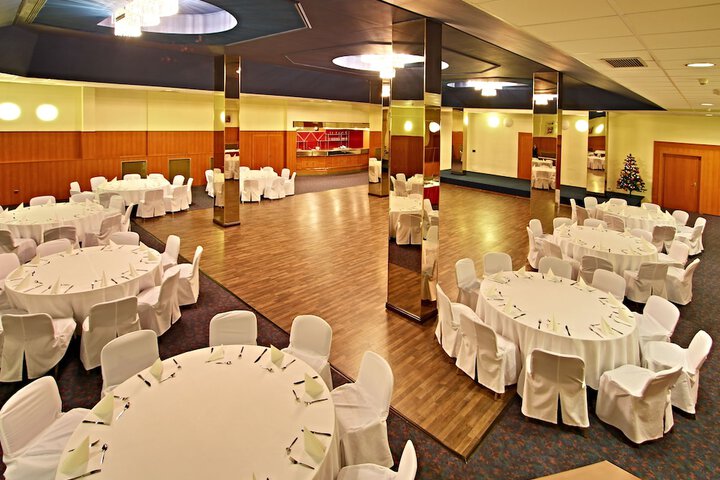 Ballroom/Hall 45 of 65