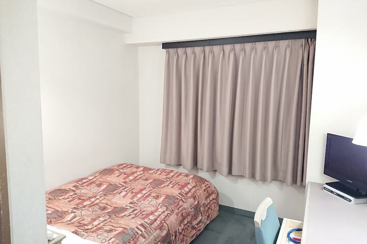 Room 6 of 59