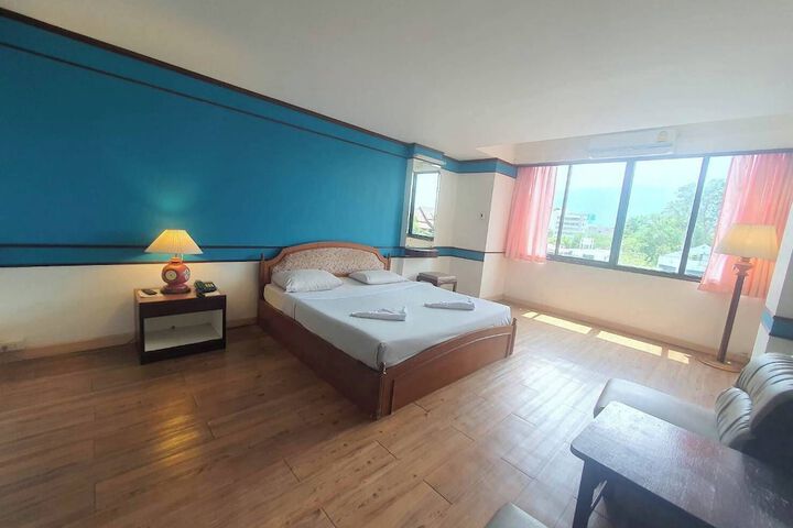 Room 75 of 147