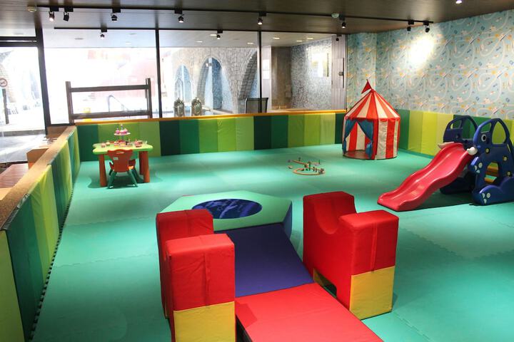 Childrens Activities 70 of 90