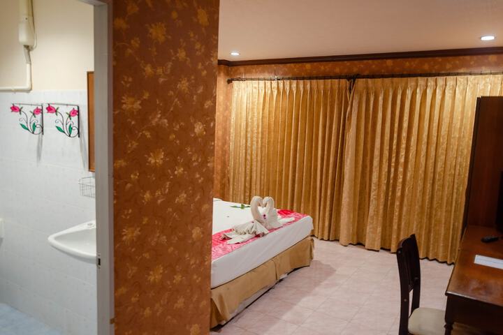 Room 72 of 137