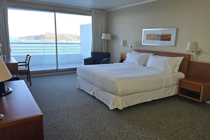Room 6 of 35