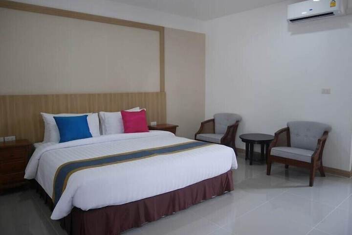 Room 17 of 57