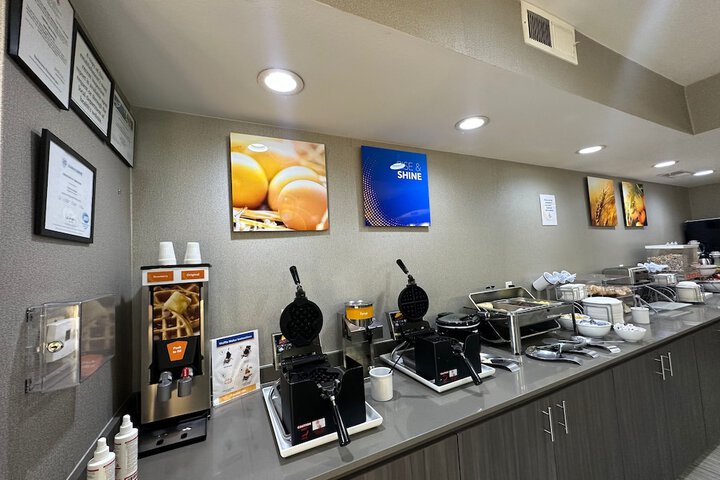 Breakfast buffet
