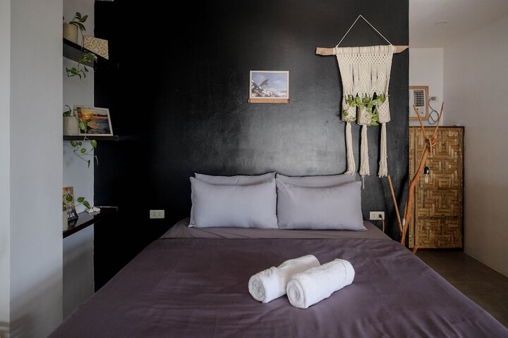 Room 16 of 203