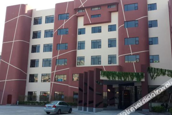 Hotel 4 of 28