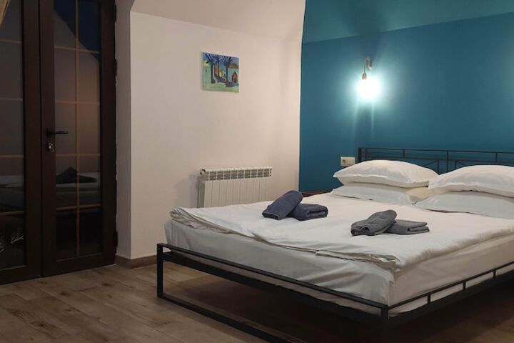 Room 16 of 57
