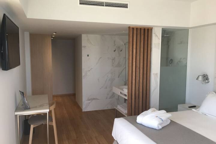 Room 9 of 187