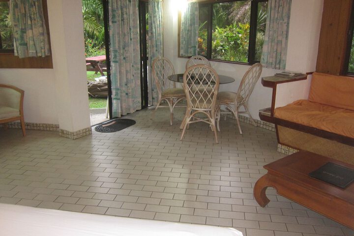 Room 33 of 63