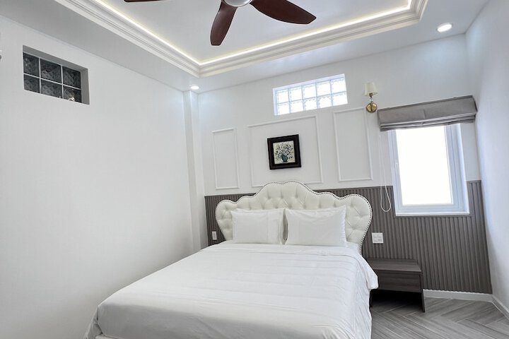 Room 26 of 47