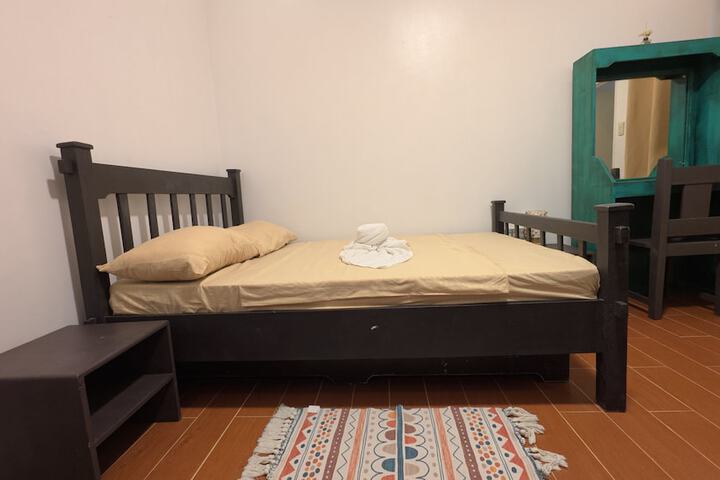 Room 42 of 144