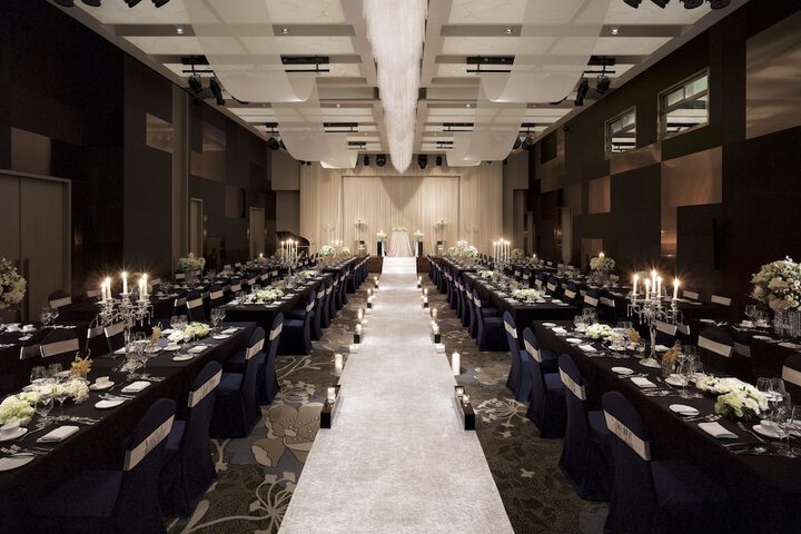 Ballroom/Hall 52 of 83