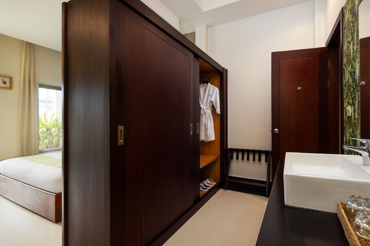 Room 21 of 95