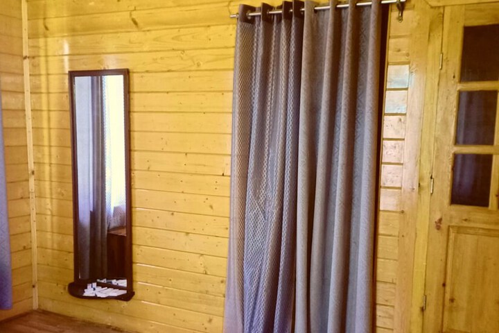 Room 11 of 52