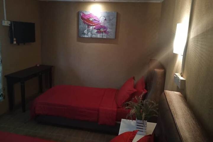 Room 5 of 41