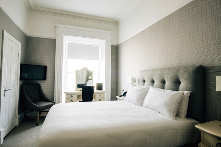 Room 7 of 43