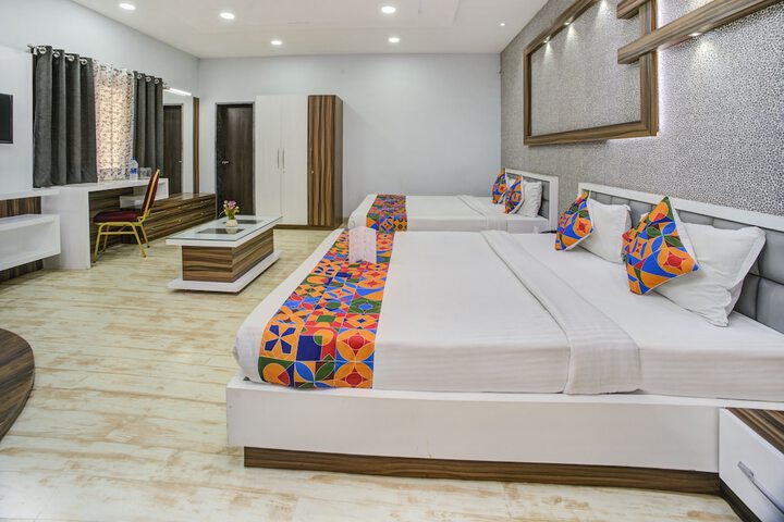 Room 14 of 33