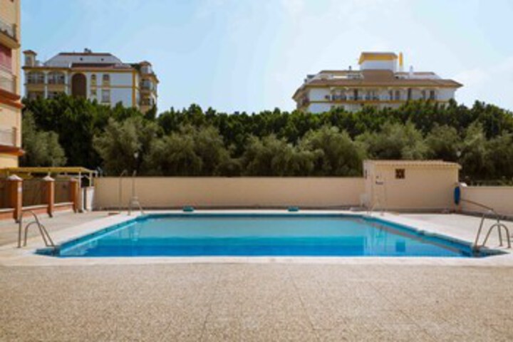 Pool 54 of 157