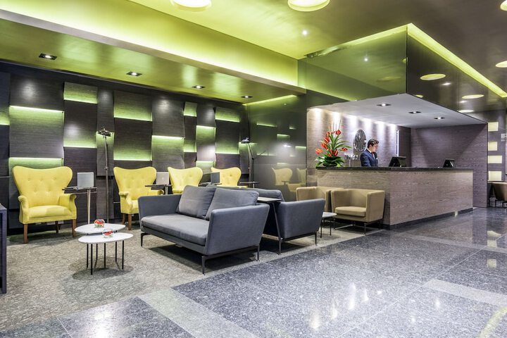 Guest Lobby