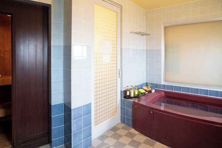 Room 15 of 23
