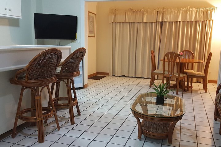 Room 21 of 32