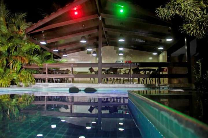 Pool 15 of 44