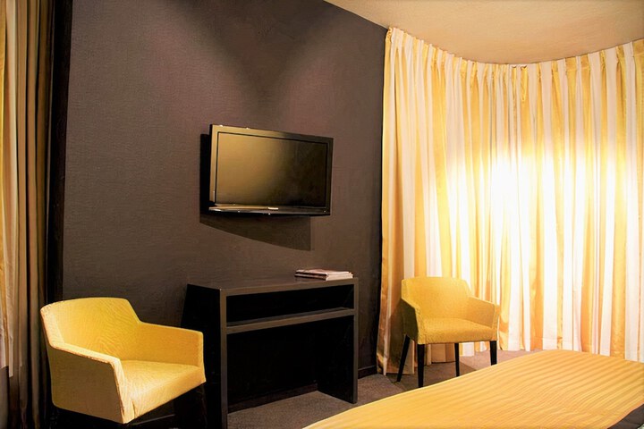 Room 22 of 42